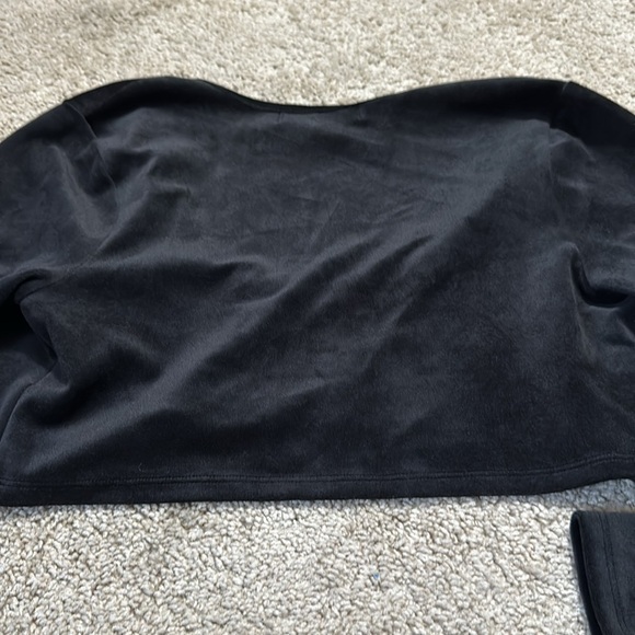 Juicy Couture Black Velour Crop Cardigan Medium NWT - Picture 6 of 6